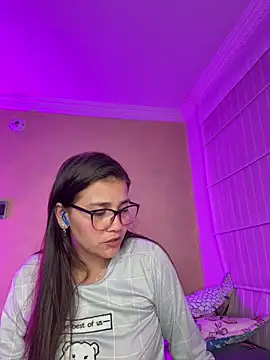 aurora_divine – Naživo XXX chat