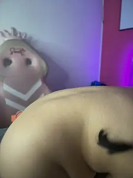 Miia__Taylor élő XXX-chatje