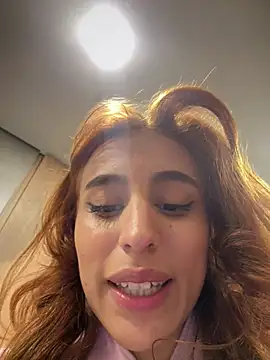 Katee_Jones Pertunjukan Webcam