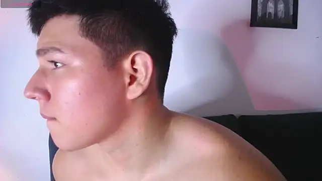 Chat XXX Live JamesCr_