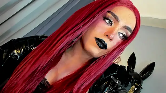 DominaAurumXXX Chat XXX live