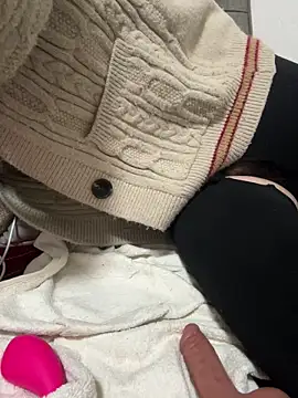 crhong666 Webcam Show