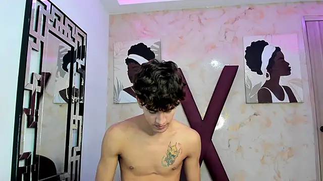 PRETTY_COCK1's Webcam Show