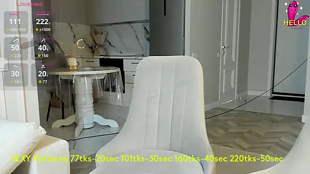 aya_delune Show Webcam