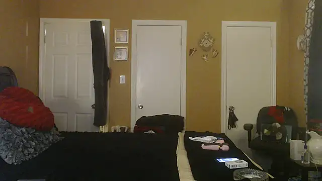 Chat +18 de DivatheSnakecharmer ao vivo