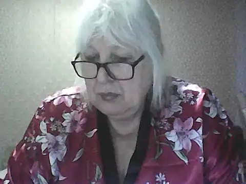 Alexia64231's Webcam Show