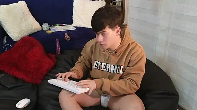 tightncuteass webcam show