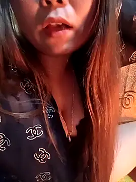 Chatroom XXX en direct de Bayby_2k