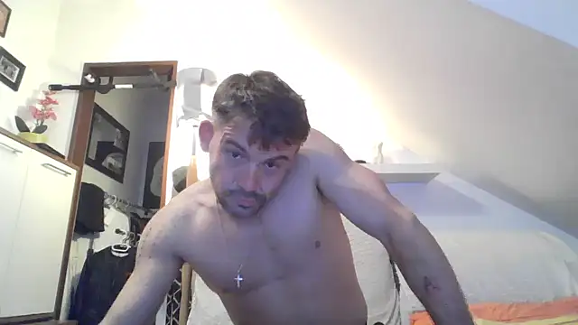 Cambitchboy Adlı Modelin Web Kamerası Şovu