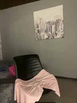 Praga_Pink Live XXX-chat