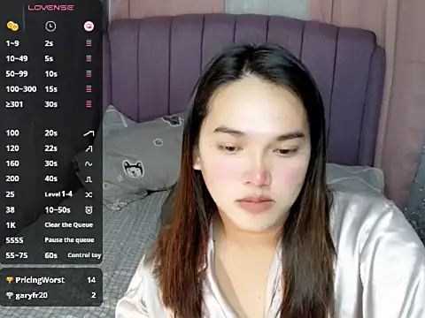 MoaningKylie's Webcam Show