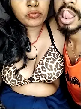 Secret_Couple_X 即時 XXX 聊天