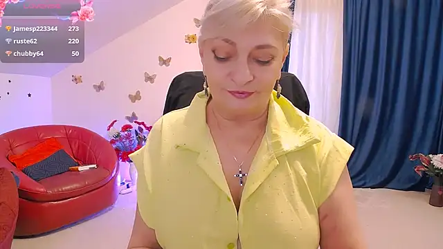 Chat +18 de HypnotikCate ao vivo