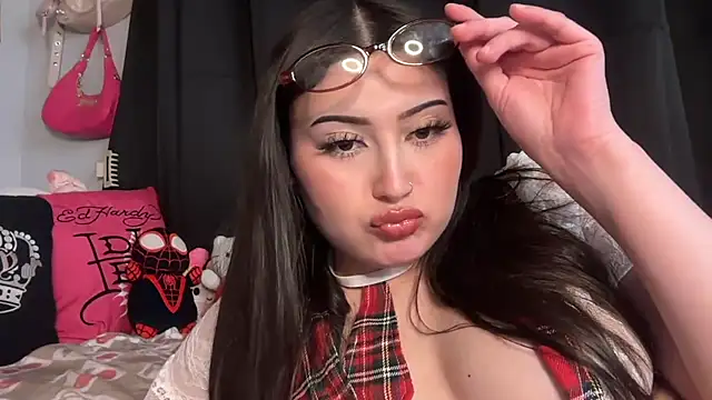 BabyyboutabagのライブXXXチャット