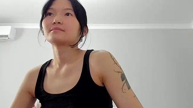 دردشة ailey_chao الجنسية المباشرة