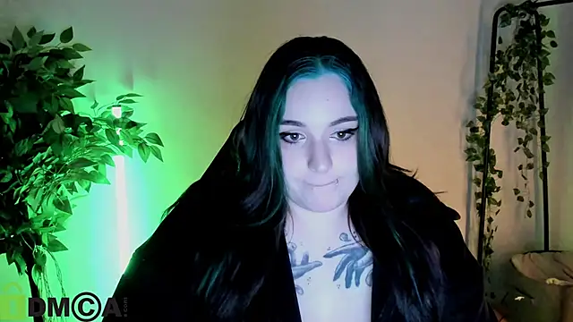 Mia_R0ss élő XXX-chatje