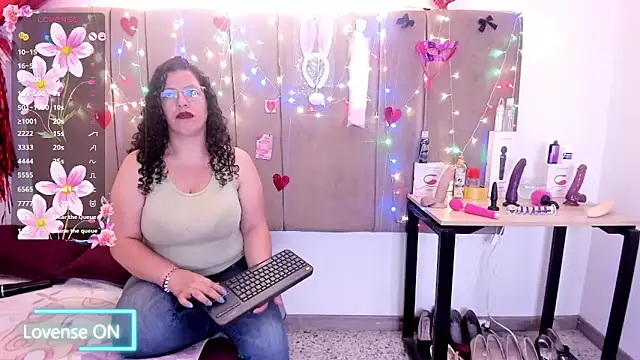 Zaly_mature Chat XXX in diretta