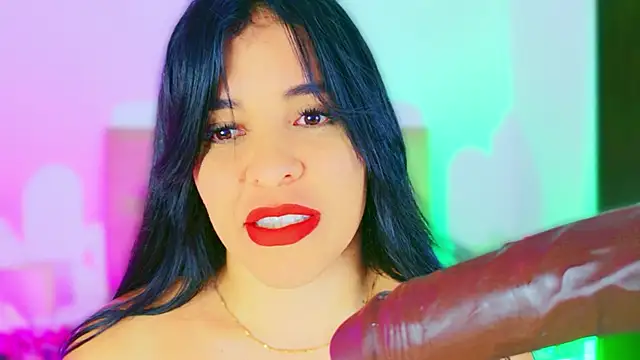 XXX chat uživo modela CharlootteEvans