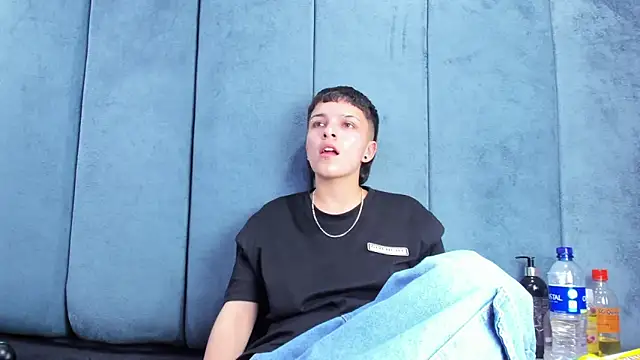 Megan_Thompson_: απευθείας συνομιλία ΧΧΧ