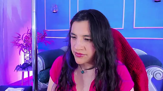 Chat XXX en directo de TaraTaylorr