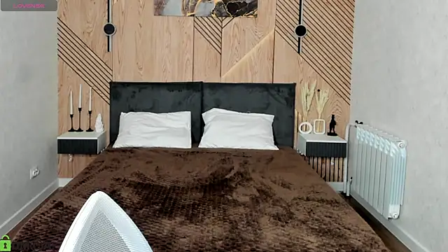 XXX chat uživo modela elise_robbie