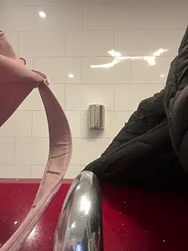 Isabella21_ 现场XXX聊天