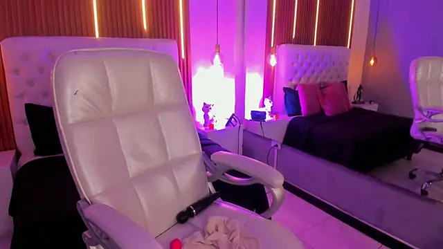 دردشة ZamabyCrucie الجنسية المباشرة