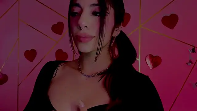 Hollyxx_ 即時 XXX 聊天