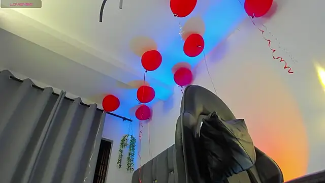 noah_corvelleのライブXXXチャット