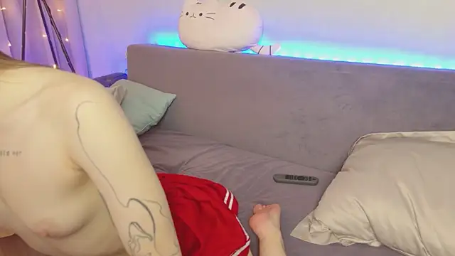 ur_shy_bambi Obrolan Langsung XXX