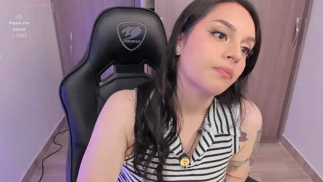 anitalolo11 লাইভ XXX চ্যাট