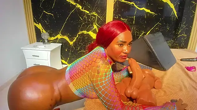 AdrianaVegga Chat XXX in diretta