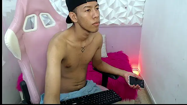 Taylerr_19 라이브 XXX 채팅