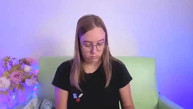 Sofia_Bushe 即時 XXX 聊  天