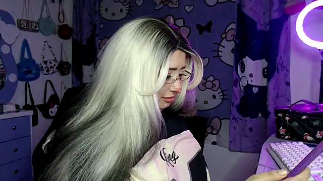 lussyevans24 Live XXX-chat