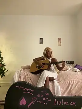 tia___foxのライブXXXチャット