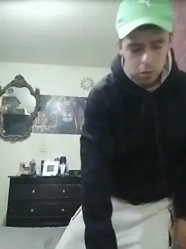 Junior_47's Webcam Show