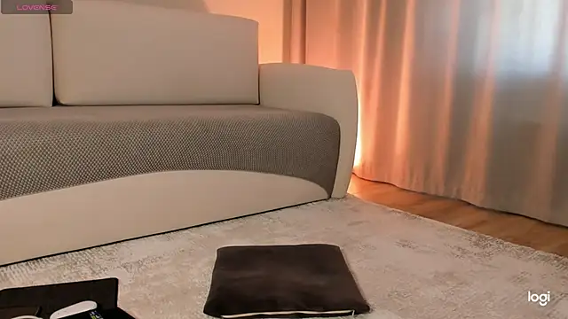 Chat +18 de AmelinaLove ao vivo