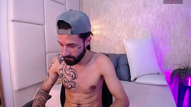 Hisoka_011のライブXXXチャット