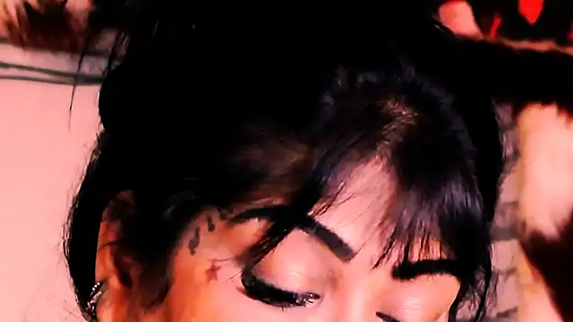 Živý XXX chat indian_dreamgirl