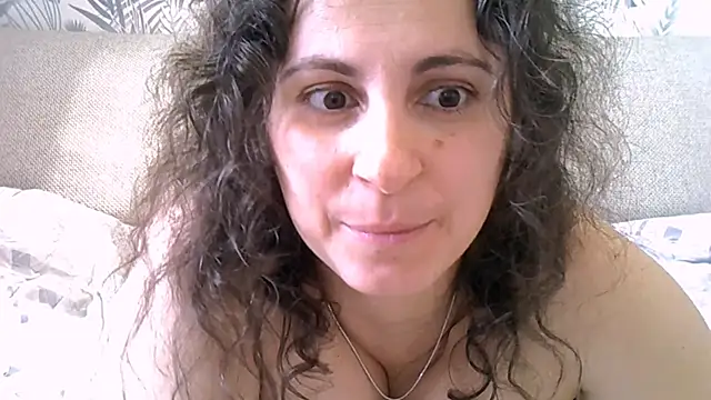 ShelaDiass' Live XXX Chat