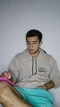 Thick_Cock Adlı Modelin Canlı XXX Sohbeti