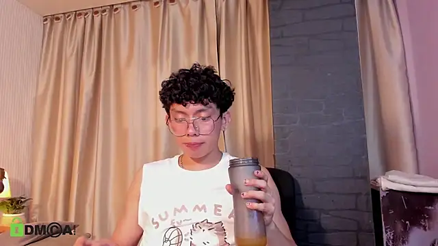 liam_twiink's Webcam Show