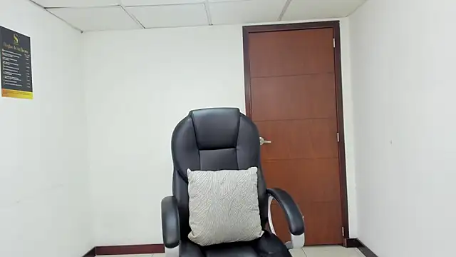 Czat XXX na żywo – Aisha_hotts777