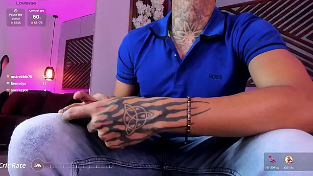 Donovan_Desmond Adlı Modelin Canlı XXX Sohbeti