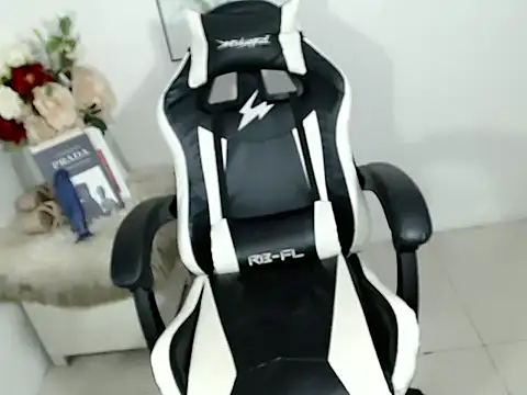 Ur_Goddes_Barbieのウェブカメラショー