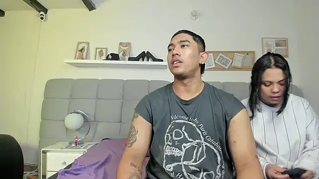 erotic_sins' Live XXX Chat