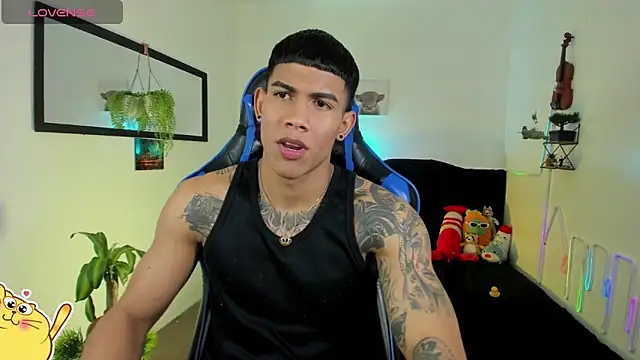 Damian_latinxxx's Live XXX Chat