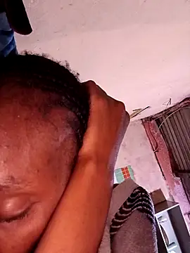 XXX chat uživo modela Beverlygurlx6