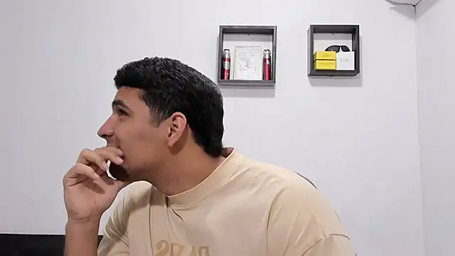 noah_belami's Live XXX Chat